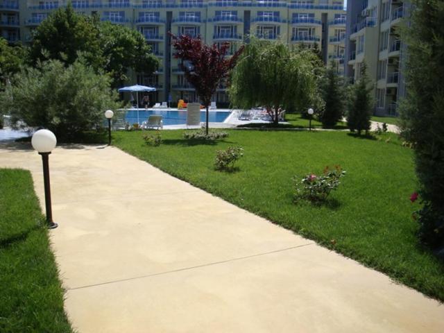 Oazis Cozy Beach Apartment Ravda Extérieur photo