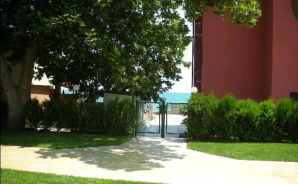 Oazis Cozy Beach Apartment Ravda Extérieur photo
